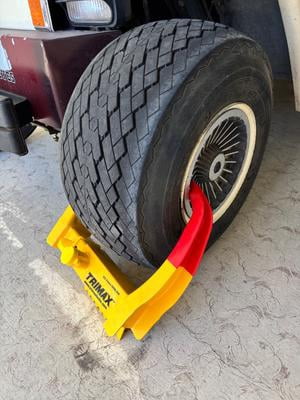 ホイールロックTrimax TCL65 Wheel Chock Lock TMWL75_FL_CU_S_RGB_tny__18191.