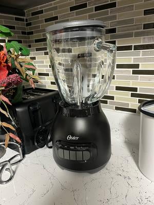 Oster 6-Cup Kitchen Blender with Glass Jar, Easy-to-Clean, Black