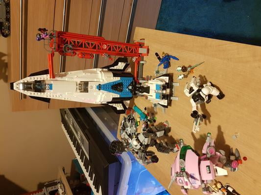LEGO Overwatch Watchpoint: Gibraltar 75975 with Splitting Rocket