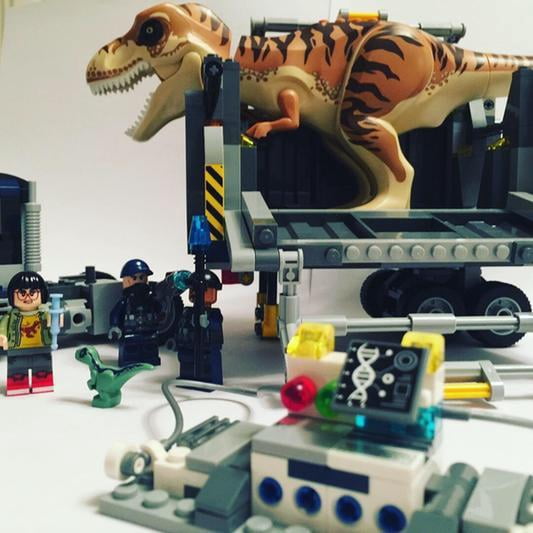 LEGO Jurassic World T. rex Dinosaur Set with Tyrannosaurus Vehicle
