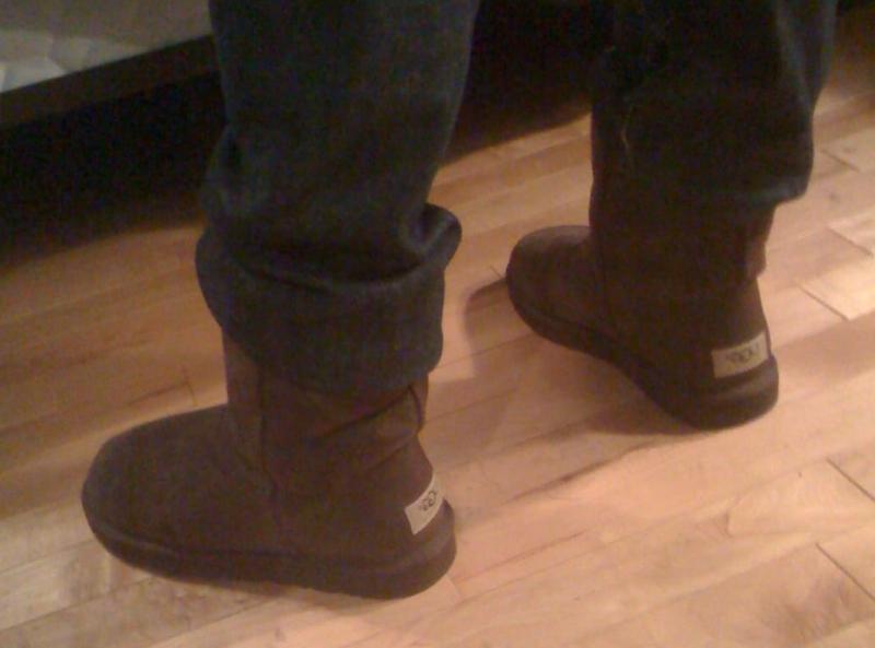 UGG Mens Classic Short Winter Boot 