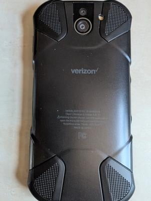 KYOCERA DURA FORCE PRO 2 本体 Kyocera DuraForce Pro 2 - Military Grade, Sapphire Shield, 5-inch