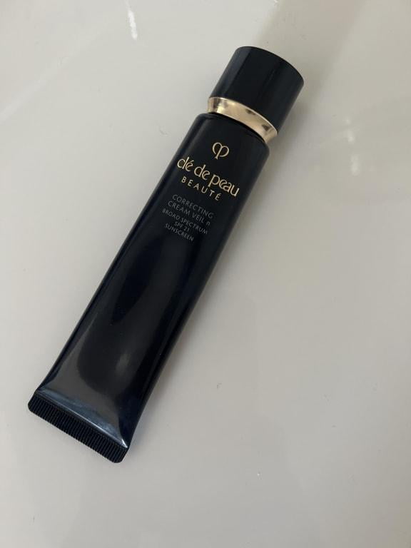 Cle de Peau Beaute Correcting Cream Veil with SPF 21, Moisture