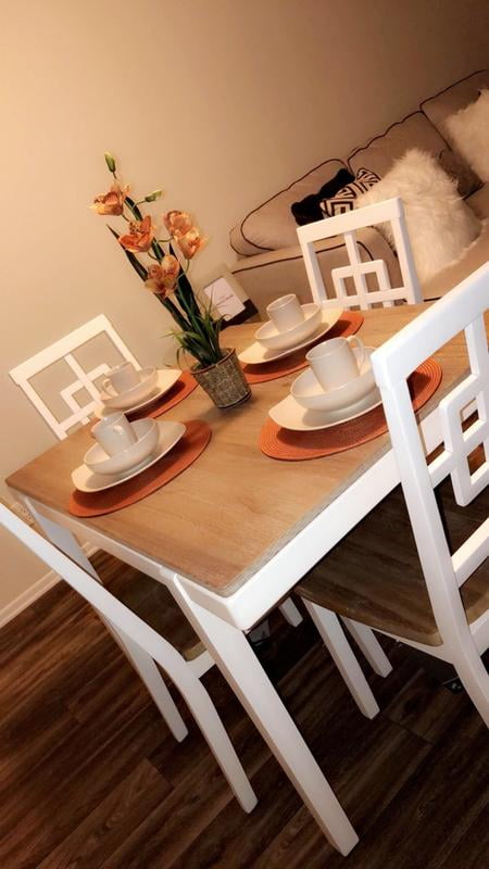 Brovada dining room outlet table and chairs