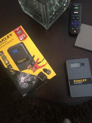 Dual 3.1A USB Ports STANLEY SS4LS PowerToGo Lithium Ion Power Station Jump Starter and 8000mAh Portable Power Bank Battery Clamps