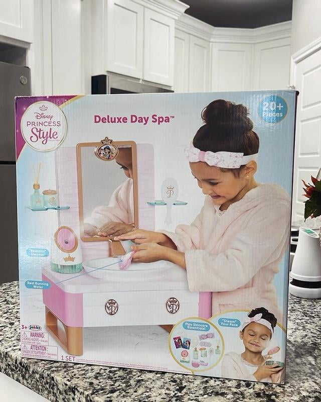 Style Collection, Deluxe Day Spa, 20+ Accessories, Real Working