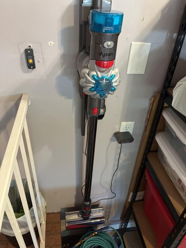 Dyson V8 Absolute Cordless Vacuum, Silver Nickel, Pet-Friendly