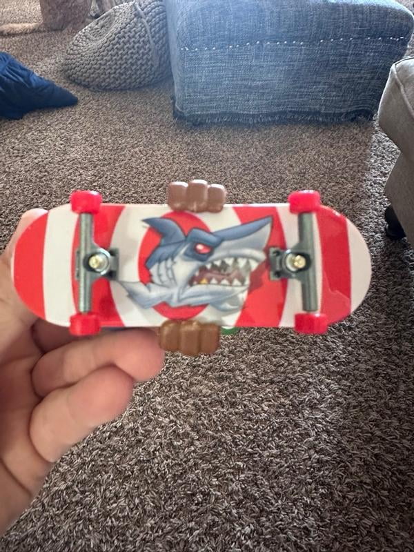 Tech Deck Sk8 Crew Twin Shred Pack, Fingerboards with Figures