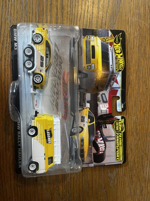 Hot Wheels Legends Tour Team Transport BMW M3 E46 & Rally Hauler 1