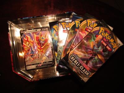 2020 Pokemon TCG Legends of Galar Tin Zamazenta V - US