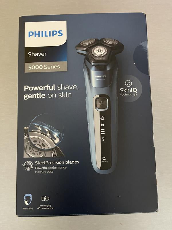 Philips Norelco Electric Shaver 5400, Wet & Dry with Pop-Up