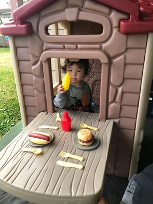 little tikes picnic on the patio playhouse walmart