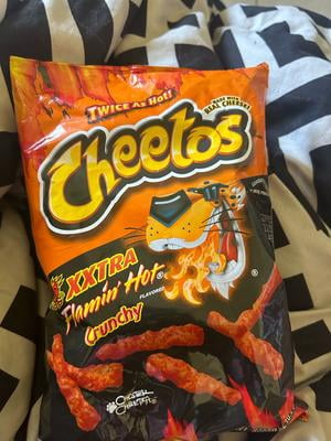 Cheetos, Crunchy XXTRA Flamin' Hot Cheese Snacks, 8.5 oz, Spicy