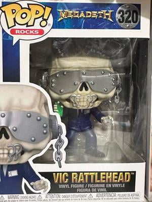 メガデス フィギュア　megadeth ROCK Vic Rattlehead Amazon.com: Megadeth Reaction - Vic Rattlehead : Toys & Games