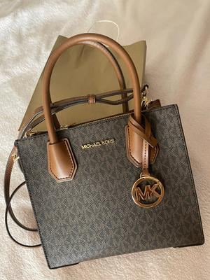 Customer reviews for MICHAEL KORS Mercer 35S1GM9M2B Medium Logo