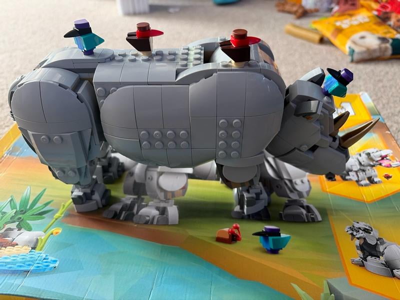 LEGO Wild Animals: Majestic Rhino with Birds, Ages 9+ - Gift for