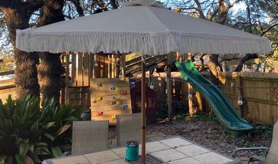 Better Homes Gardens Ventura White 7 5 Fringe Push Up Tilt Patio Umbrella With Faux Wood Pole Walmart Com Walmart Com