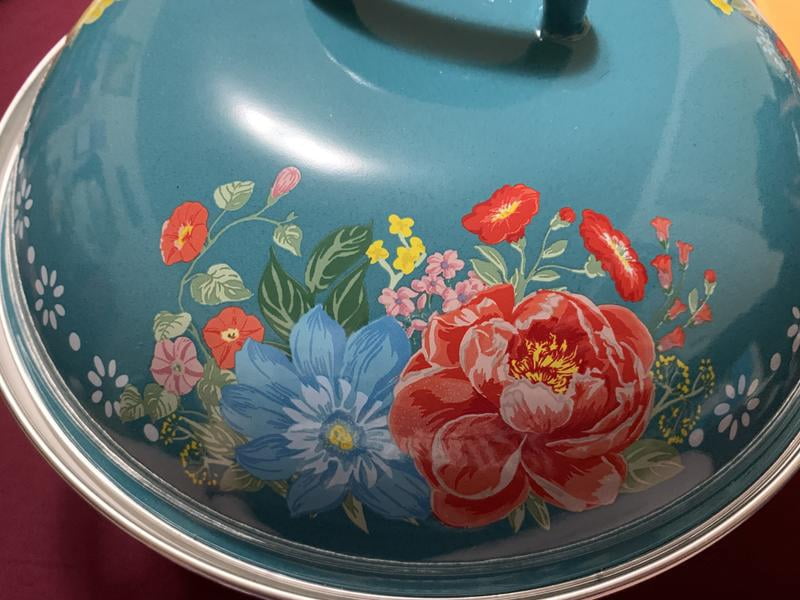 The Pioneer Woman Fancy Flourish Enamel on Steel 6.4-Quart Dutch