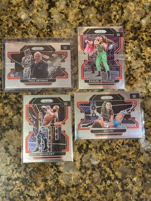 Panini WWE 2022 Debut Edition – Blaster Box – Cartes à Collectionner Officielles – 5 Paquets + 1 Bonus