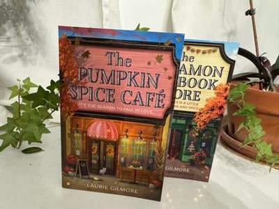 Laurie Gilmore The Pumpkin Spice Café Paperback Cozy Small Town