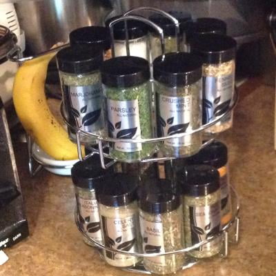 Kamenstein Filled 16 Jar Chrome Wire Revolving Spice Rack