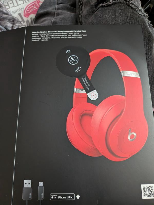Beats Studio3 Wireless Over-Ear Headphones with Noise Cancelling