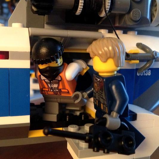Lego police 60138 clearance
