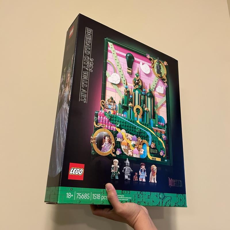 LEGO Wicked Emerald City Wall Art for Adults, 1518 pc. - Samsclub.com