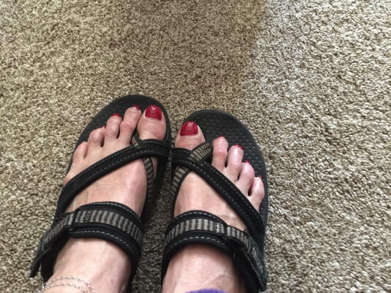 skechers reggae lite sandals