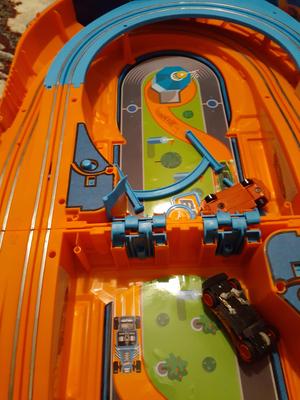 Hot Wheels Carrying Case Slot Car Race Track Set 1:64 Track Controllers  Orange