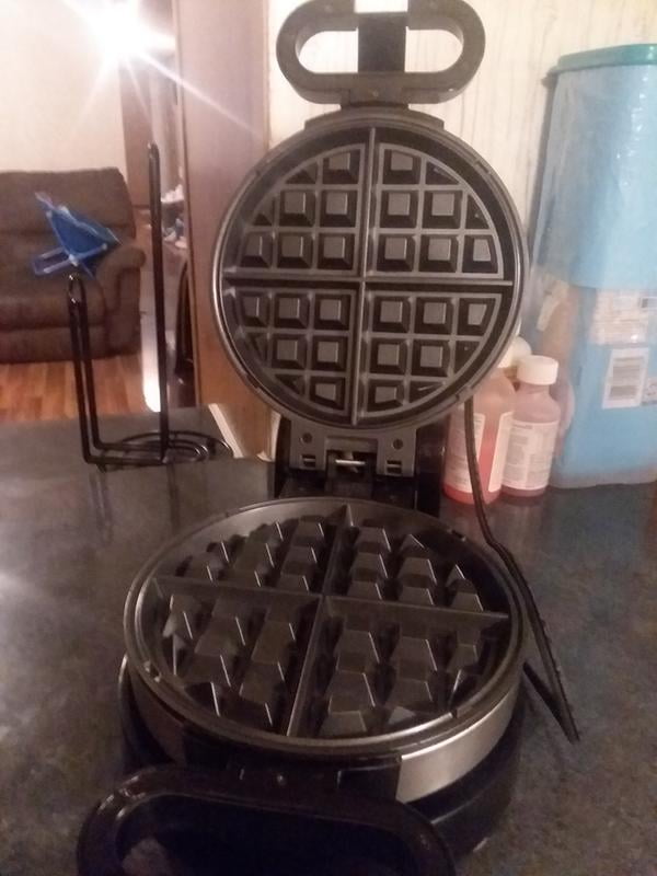 toastmaster low profile stainless steel flip waffle maker