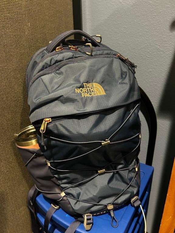 north face backpack with charging port The NF0A3KX8 Connector Backpack, TNF Black/TNF White with articulated shoulder straps The North Face Isabella 3.0