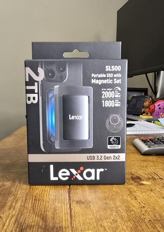 Lexar SL500 Portable USB 3.2 Gen 2x2 SSD with Magnetic Set