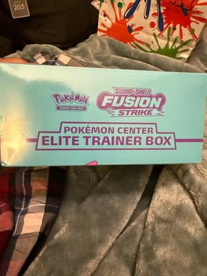 pokemon center fusion strike booster box Pokmon TCG: Sword & Shield-Fusion Strike Pokmon Center Elite Trainer Box