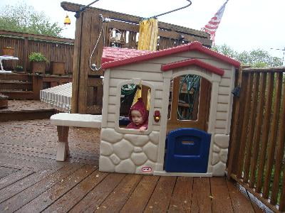 little tikes patio playhouse