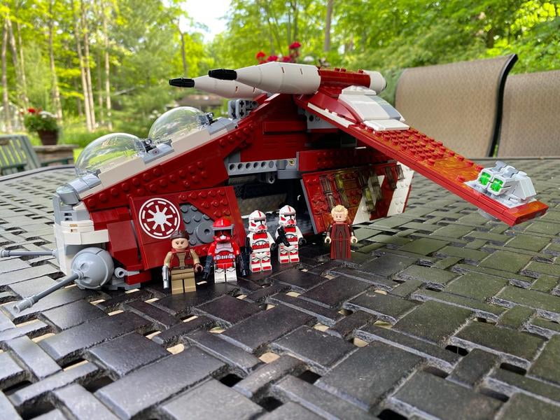 LEGO Star Wars: The Clone Wars Coruscant Guard Gunship, 75354
