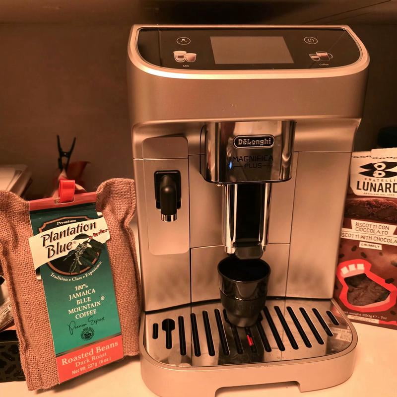 De'Longhi Magnifica Plus Bean-to-Cup Espresso and Cappuccino