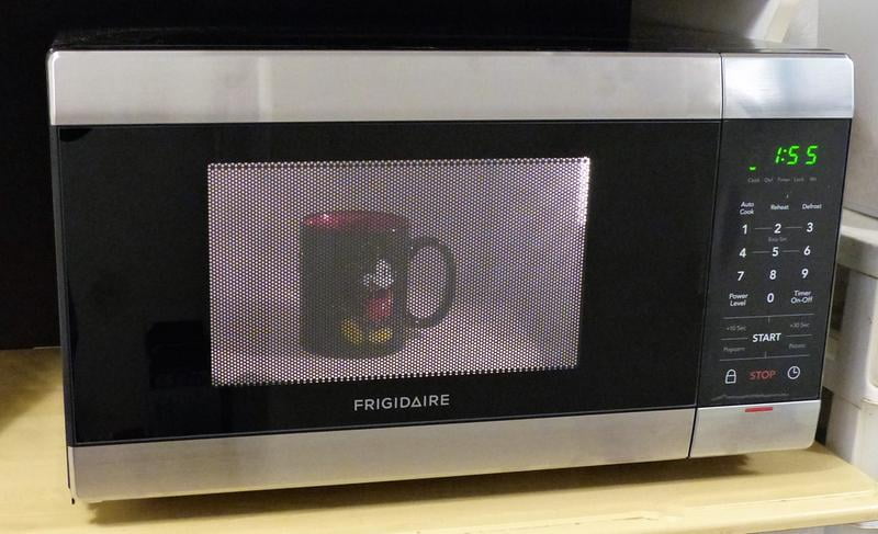 Frigidaire 1 1 Cu Ft Stainless Steel Microwave Oven Walmart Com