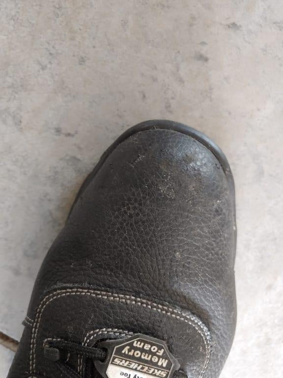 skechers burgin sosder