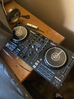 Numark Mixtrack Pro FX 2-Deck DJ Controller with 24-bit Digital