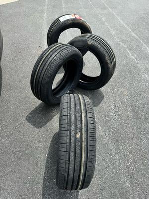 4 Tires Armstrong Ski-Trac S 215/55R17 98T XL Snow Winter
