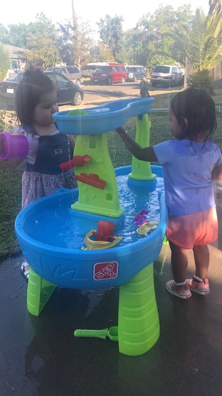 step2 rain showers splash pond water table kids playset with 13 piece water toy accessory set