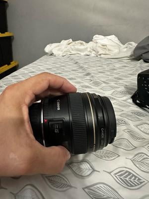 Canon EF 85mm f/1.8 USM Telephoto Lens for Canon Cameras - Walmart.com