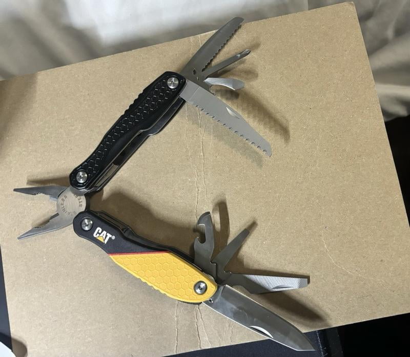 CAT® 3 Piece 13-in-1 Multi-Tool and Pocket Knives Gift Box Set