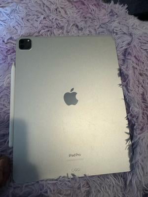 Apple 12.9-in iPad Pro M1 Chip, Wi-Fi 256GB, Silver, LiDAR, Wi-Fi