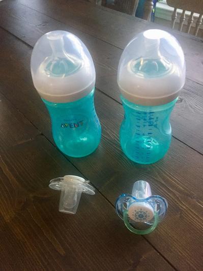 philips avent purple bottles