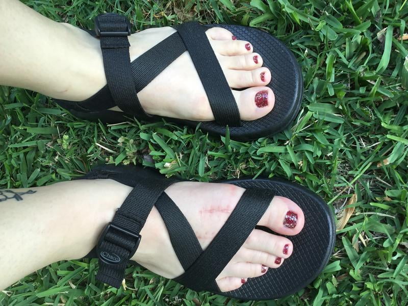 Wide feet chacos hotsell