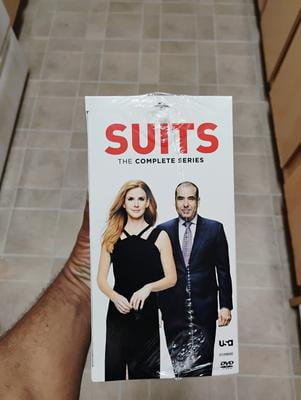 Universal Studios' Suits: The Complete Series - Drama DVD