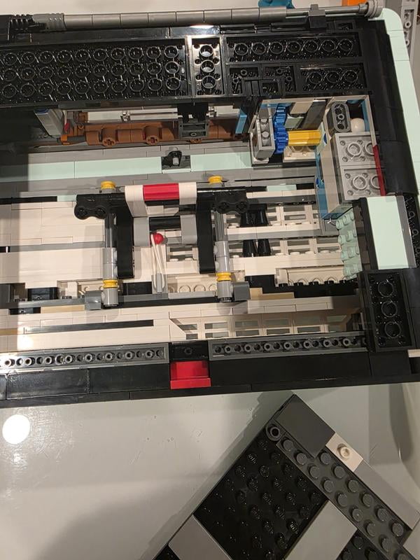 LEGO Icons Retro Radio 10334, 1970s Replica with Sound Effects