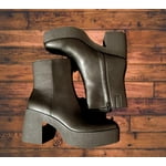 Image 3 of customer photos